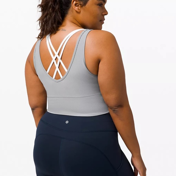 Lululemon Power Pivot Tank - Picture 2 of 5